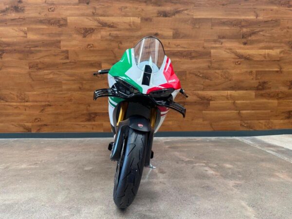 Buy Ducati Panigale V4 - Image 22