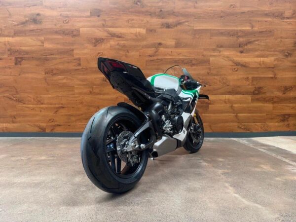 Buy Ducati Panigale V4 - Image 24