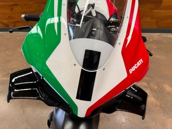 Buy Ducati Panigale V4 - Image 8