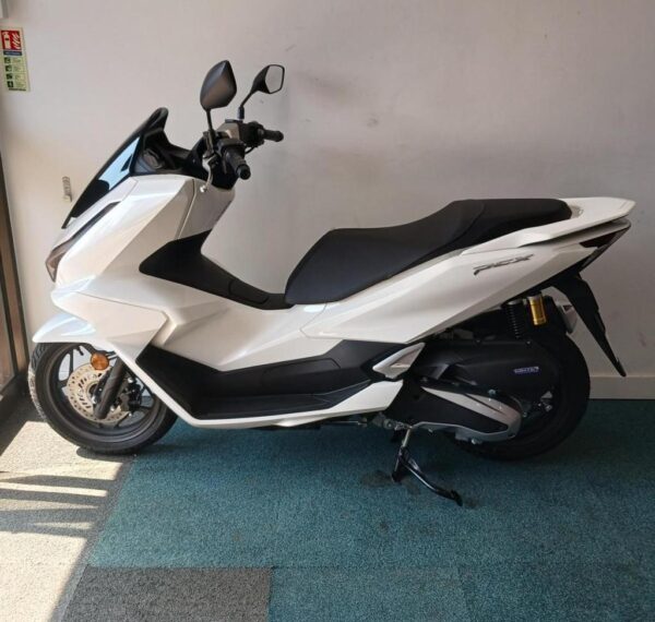 Buy Honda PCX125 - Image 6