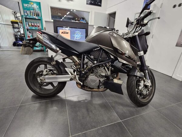 Buy KTM 990 Super Duke 2006
