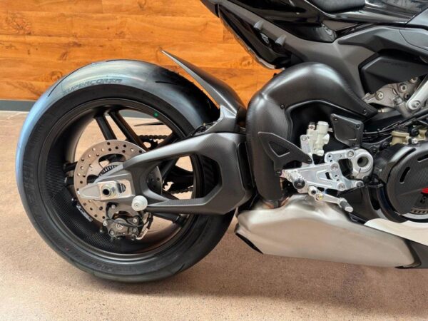 Buy Ducati Panigale V4 - Image 4