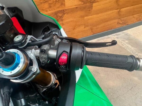 Buy Ducati Panigale V4 - Image 11