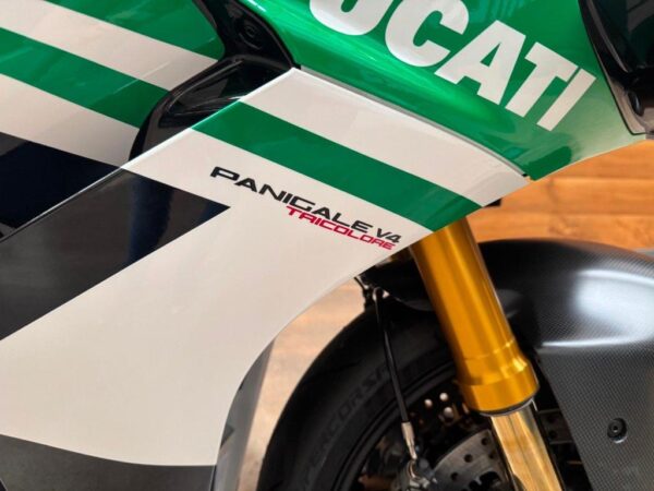 Buy Ducati Panigale V4 - Image 7